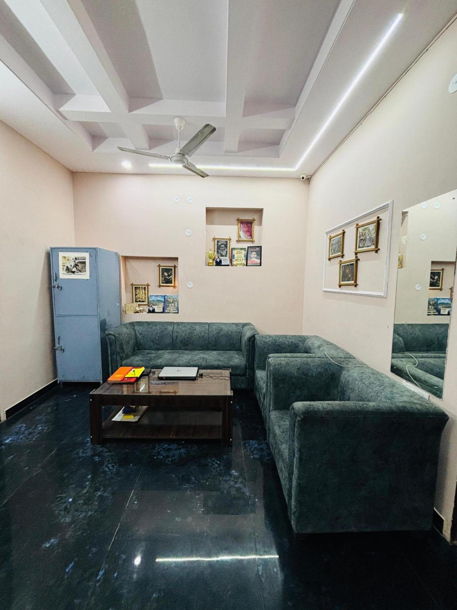 Glad Villa By Cozystays Jaipur Exteriör bild